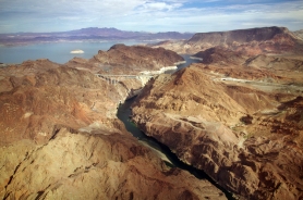 hoover-dam-lowres